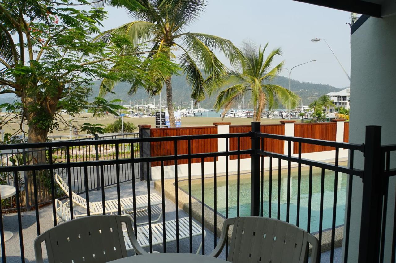 Airlie Seaview Apartments Airlie Beach Extérieur photo
