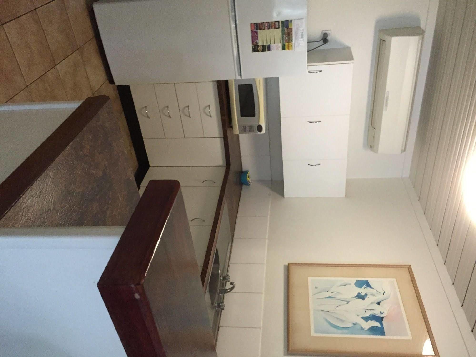 Airlie Seaview Apartments Airlie Beach Extérieur photo