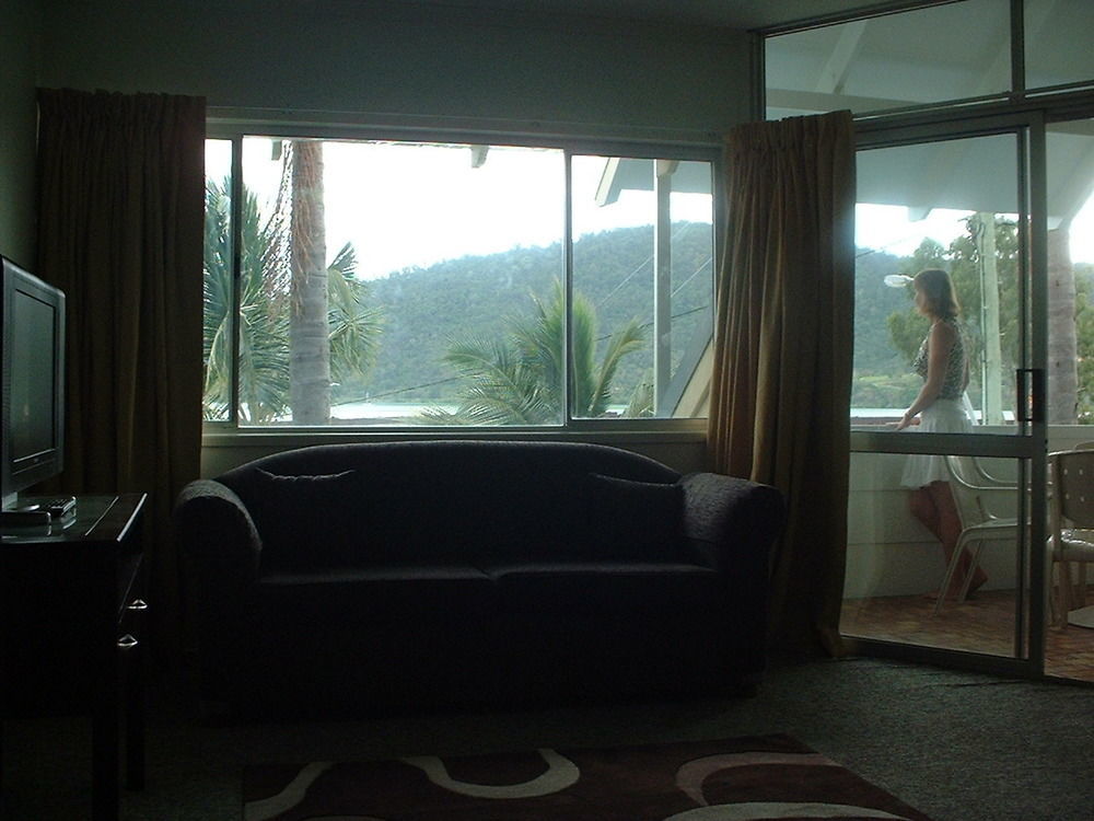 Airlie Seaview Apartments Airlie Beach Extérieur photo